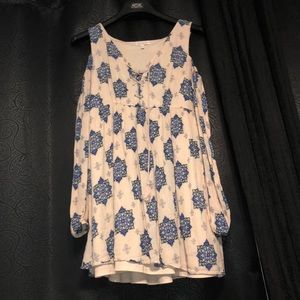 💗 Cold shoulder dress